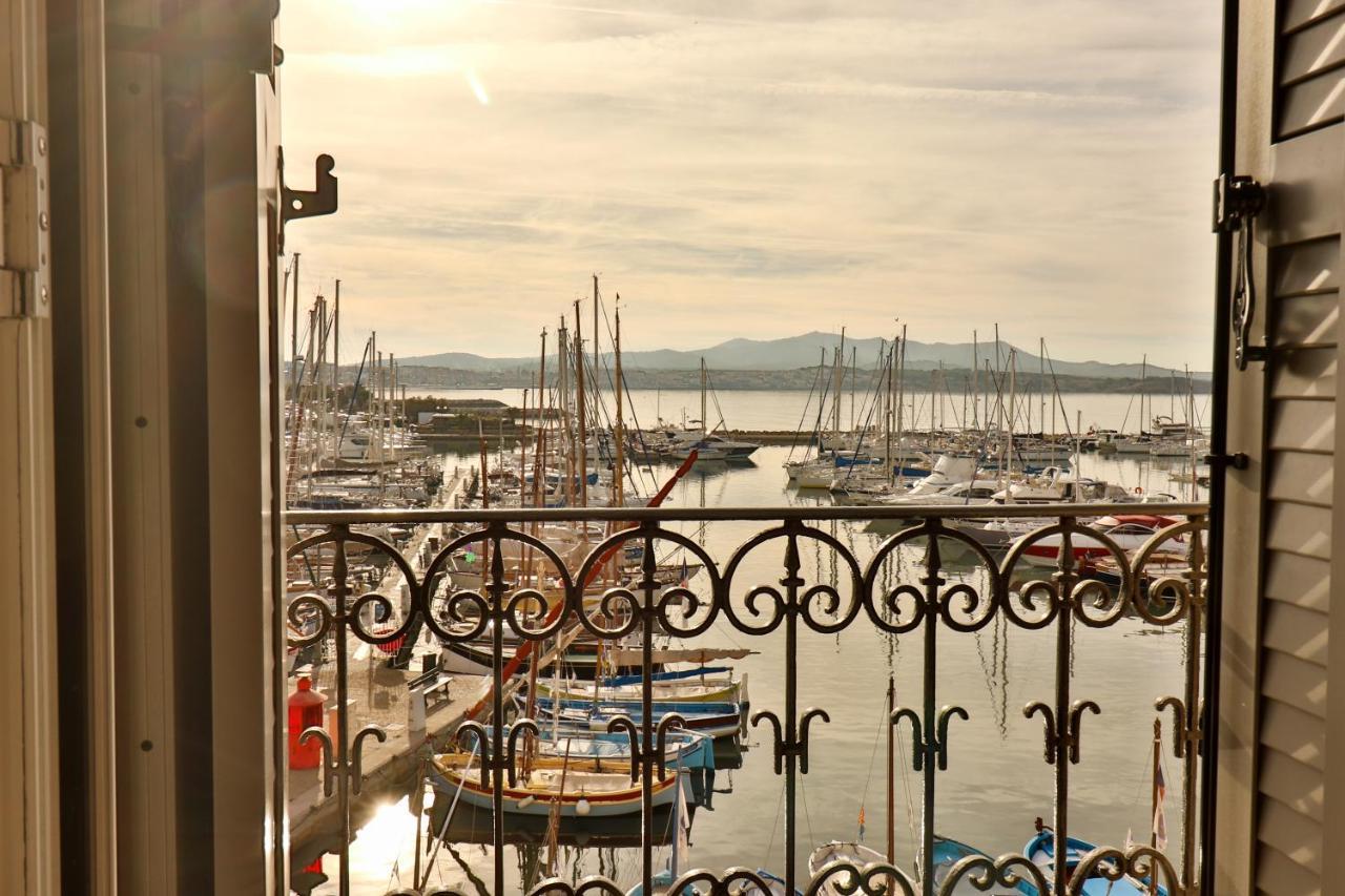 Hotel Restaurant De La Tour Sanary-sur-Mer Bagian luar foto